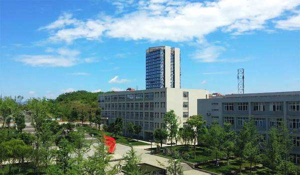 成都市工业职业技术学校