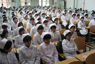读贵阳卫生专业学校护理专业有性别限制吗