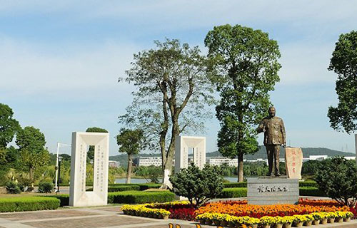 南京工业职业技术学院