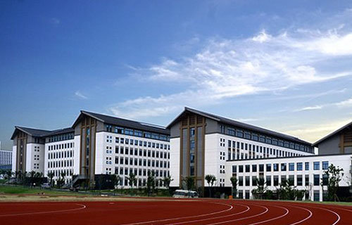 丹阳市技工学校