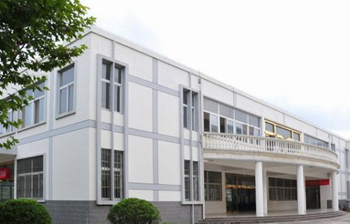江苏省金湖中等专业学校