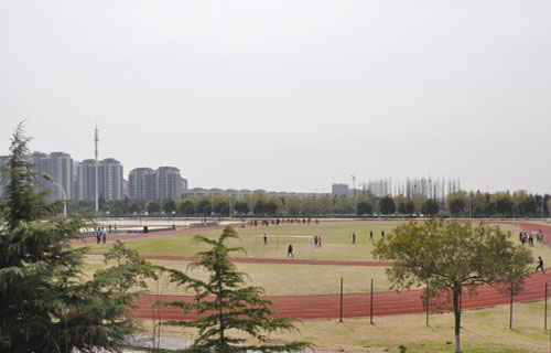 昆山登云科技职业学院