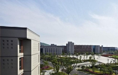 江苏省靖江中等专业学校