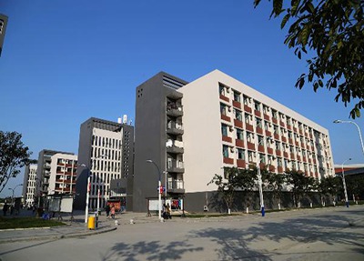 成都华阳石油技校学生公寓