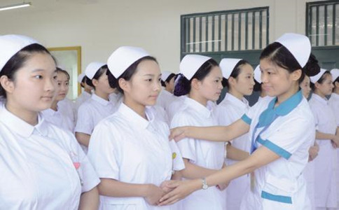 成都华大医药卫生学校