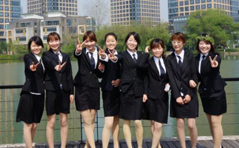 初三毕业适合女生学的专业