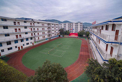 重庆哪里的轨道交通学校好?