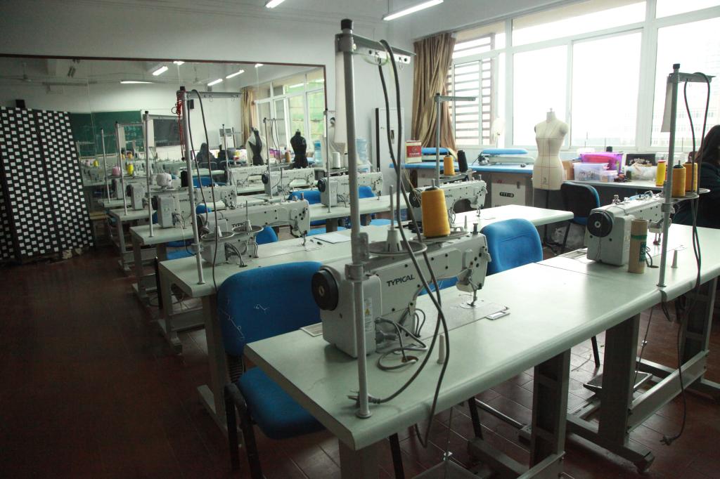 重庆市工艺美术学校