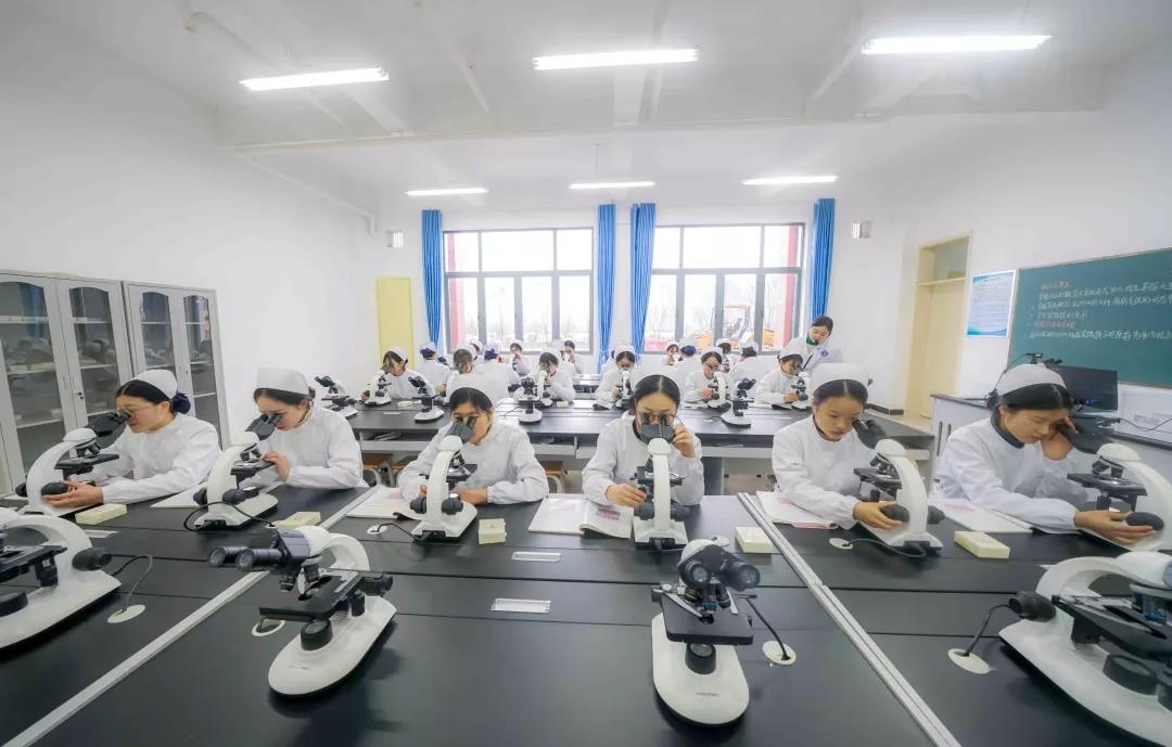 上饶卫生学校