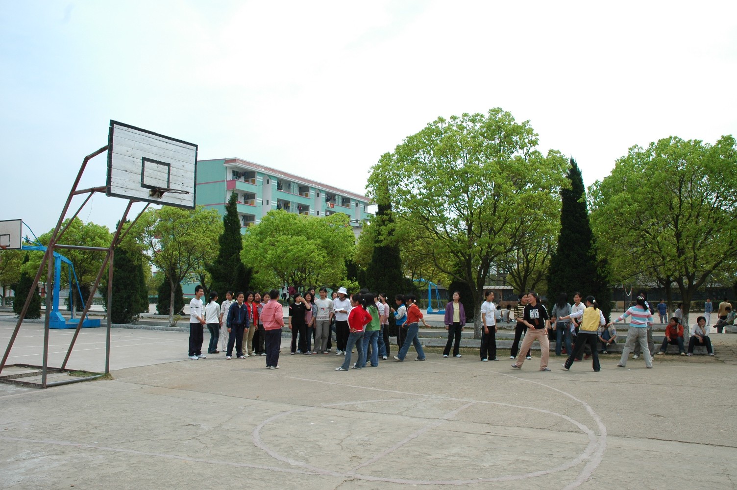 鹰潭应用工程学校