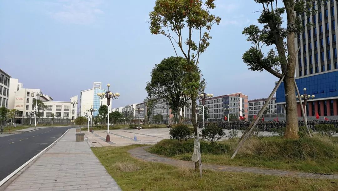 江西省井冈山经贸学校