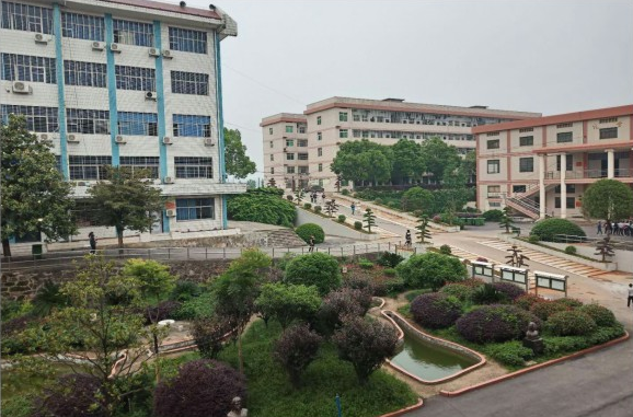 衡阳县职业中专环境