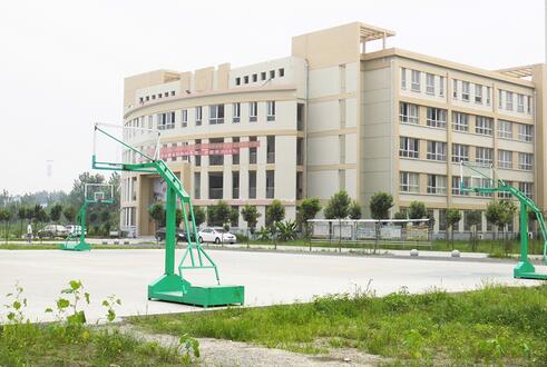 阜阳工商贸易学校环境图