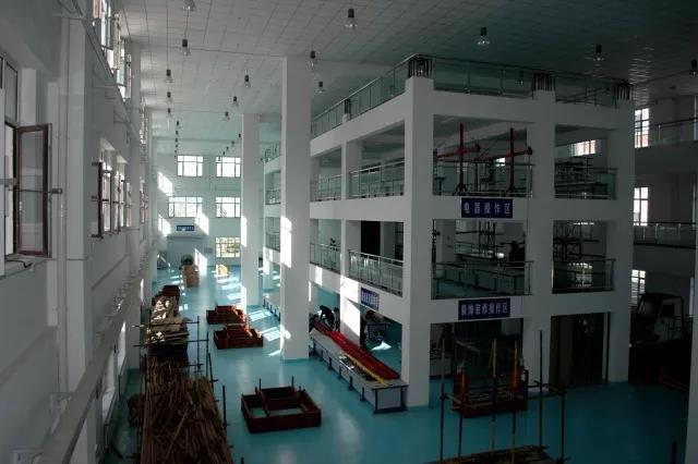 大连市建设学校