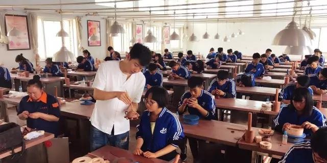 喀左县职教中心