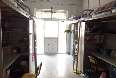安庆医药高等专科学校