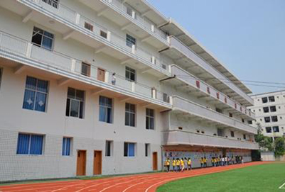 重庆沙坪坝区高铁学校学费是多少钱?