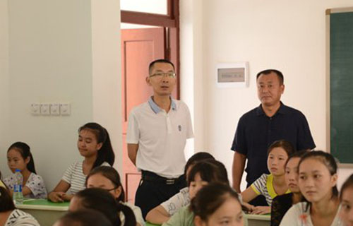 学生上课
