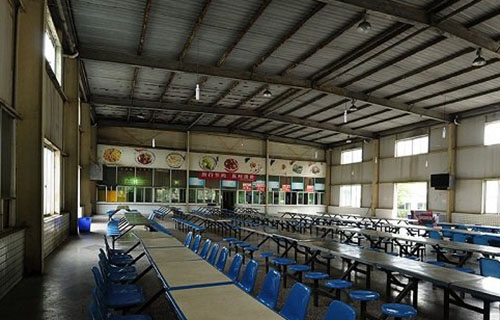 学校食堂