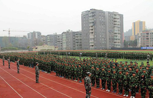 学生军训
