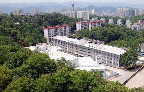 俯瞰校园