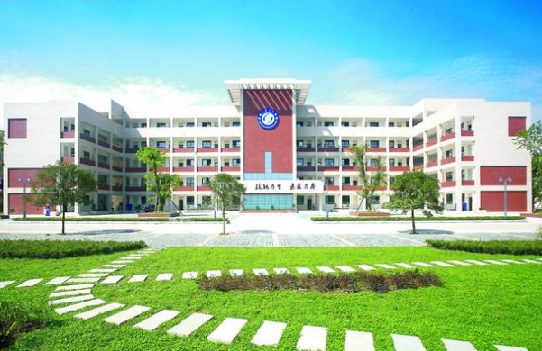 学校环境如何