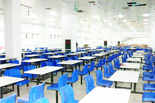 广元市第一职业技术学校食堂环境如何