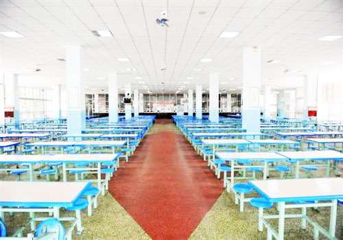 四川省商务学校食堂条件