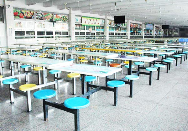 四川邮电职业技术学院食堂照片