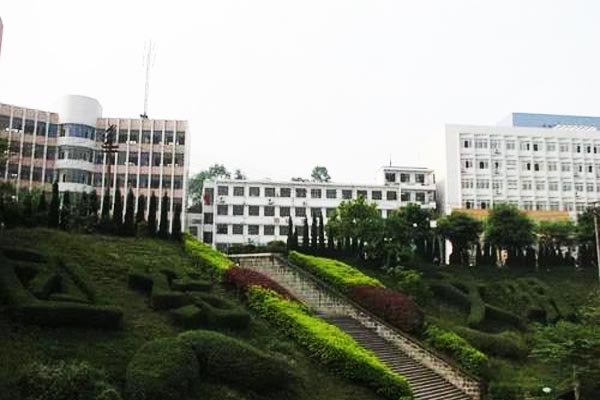 四川省内江医科学校好不好