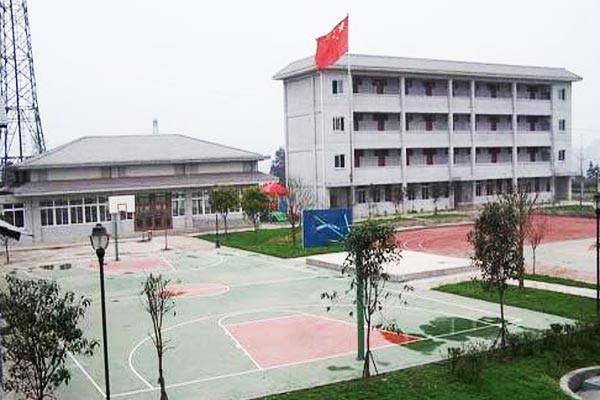 雅安市工交管理学校好不好