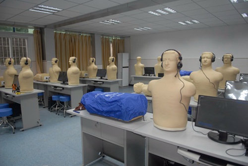重庆南丁卫校实训设备图片、照片1
