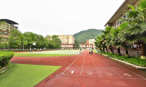 重庆微电子工业学校拓展活动