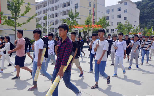 长顺县中等职业技术学校学生风貌
