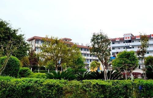 盐亭县职业技术学校教学大楼