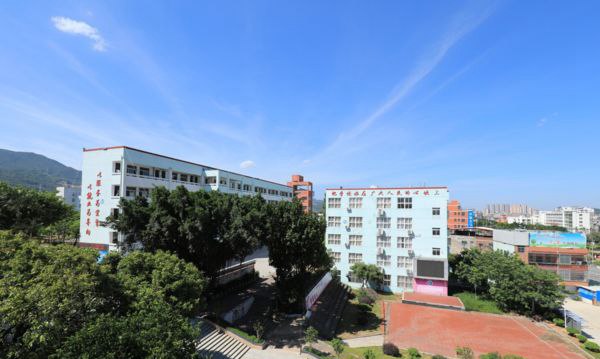 莆田科技职业技术学校办公楼