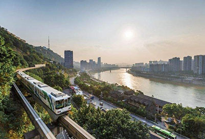 重庆地铁学校学费多少钱?