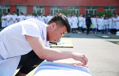 青铜峡航空空乘学校