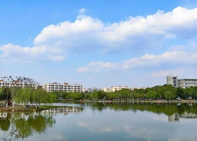 四川仪表工业学校校园环境