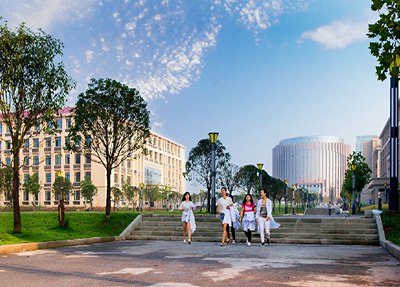 四川省阿坝卫生学校美丽校园