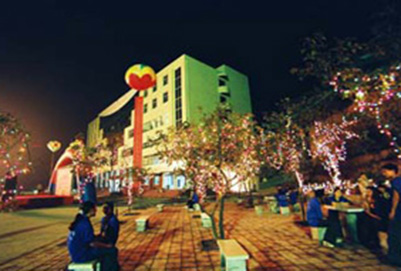 重庆市机械高级技工学校文化广场