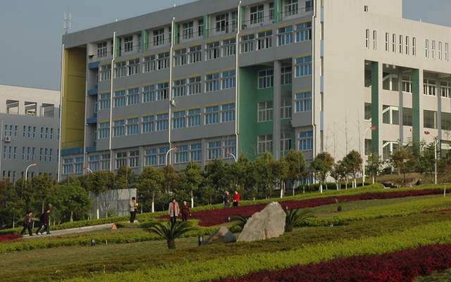 重庆市医药学校
