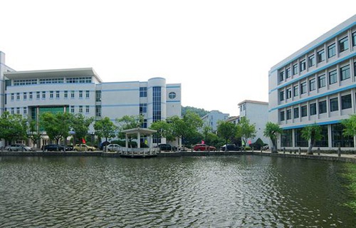 宁波东坤职业高级中学
