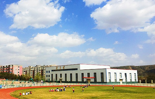 山东立医院护士学校