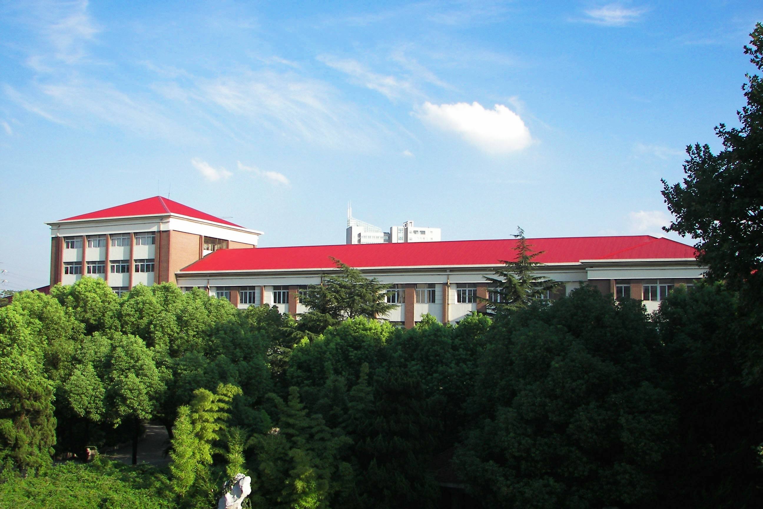 重庆市潼南县闇公职业高级中学