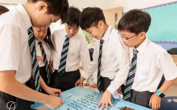 学前双语教育专业.png