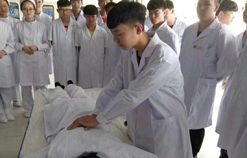 毕节汽车维修学校