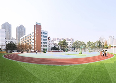 荣县职业技术教育中心操场一角