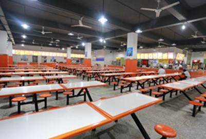 重庆市机械高级技工学校食堂