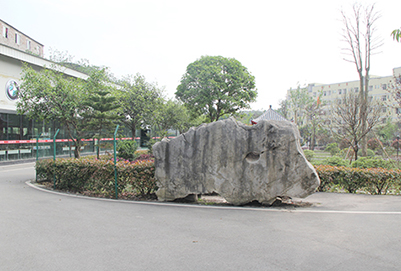 重庆渝北区哪里有高铁学校?